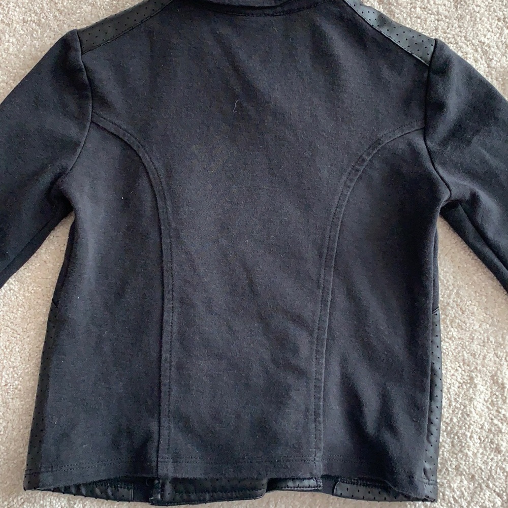 D-Signed Coat - Picture 5 of 9